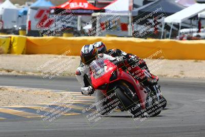 media/Apr-09-2022-SoCal Trackdays (Sat) [[c9e19a26ab]]/Turn 2 (1140am)/